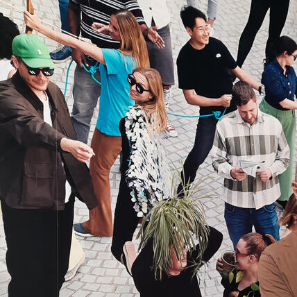 Landkarten der Zukunft e.V. - gemeinnütziger Verein Landkarten der Zukunft e.V. eröffnet neue Perspektiven auf Krisen, Veränderung und Zukunft – für Menschen, Teams und Organisationen. Wir machen verborgene Muster und Dynamiken sichtbar und schaffen Orientierung für stimmige nächste Schritte.